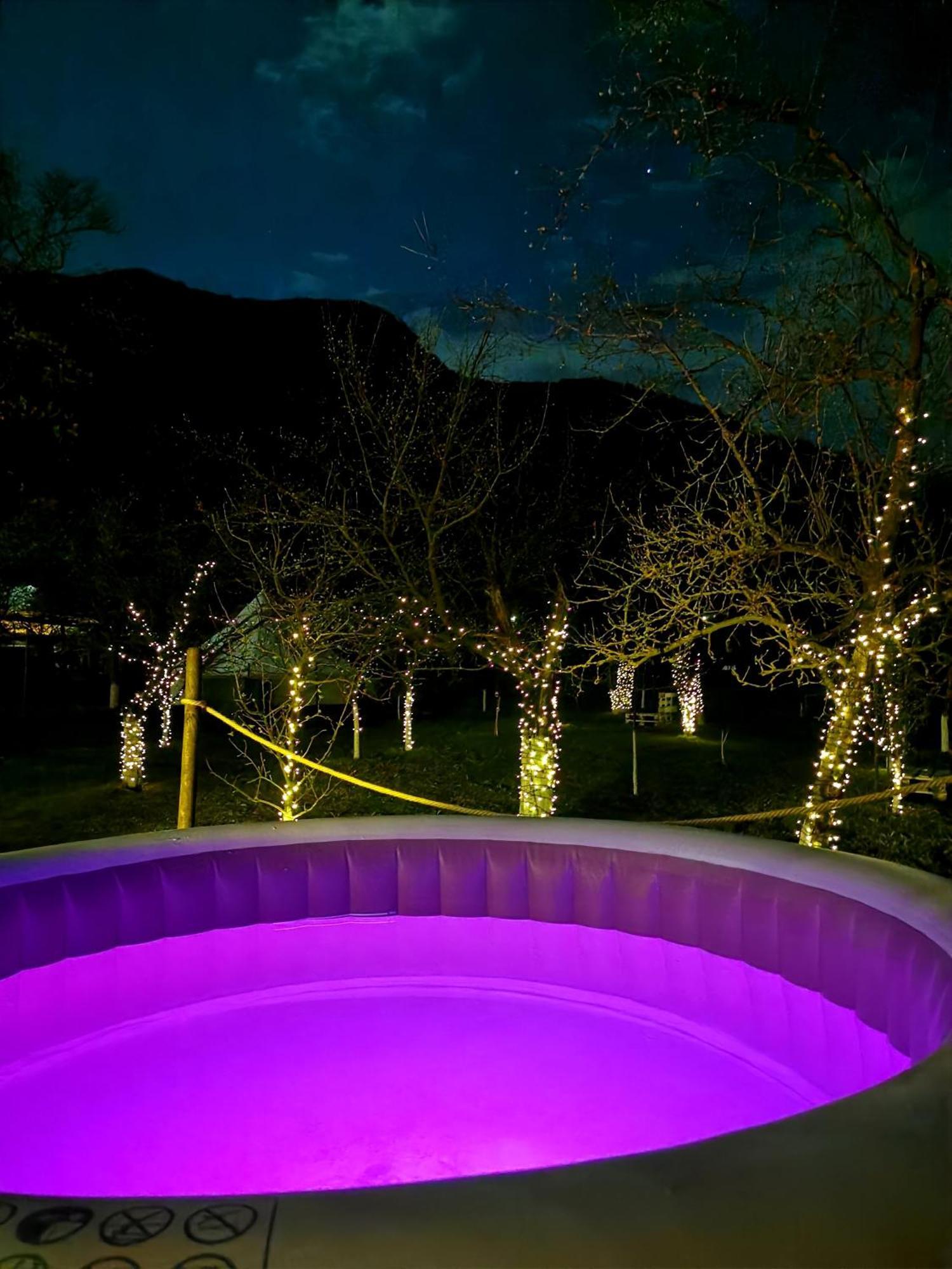 Garden Glamping Retezat Tente de luxe Bălan