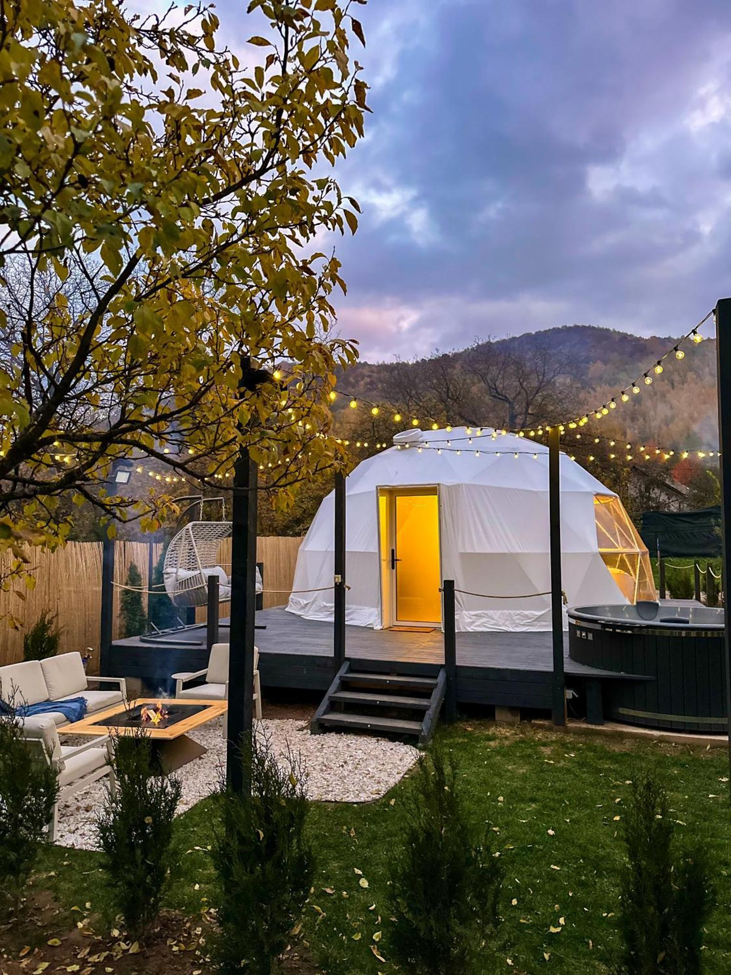 Garden Glamping Retezat Tente de luxe 3*